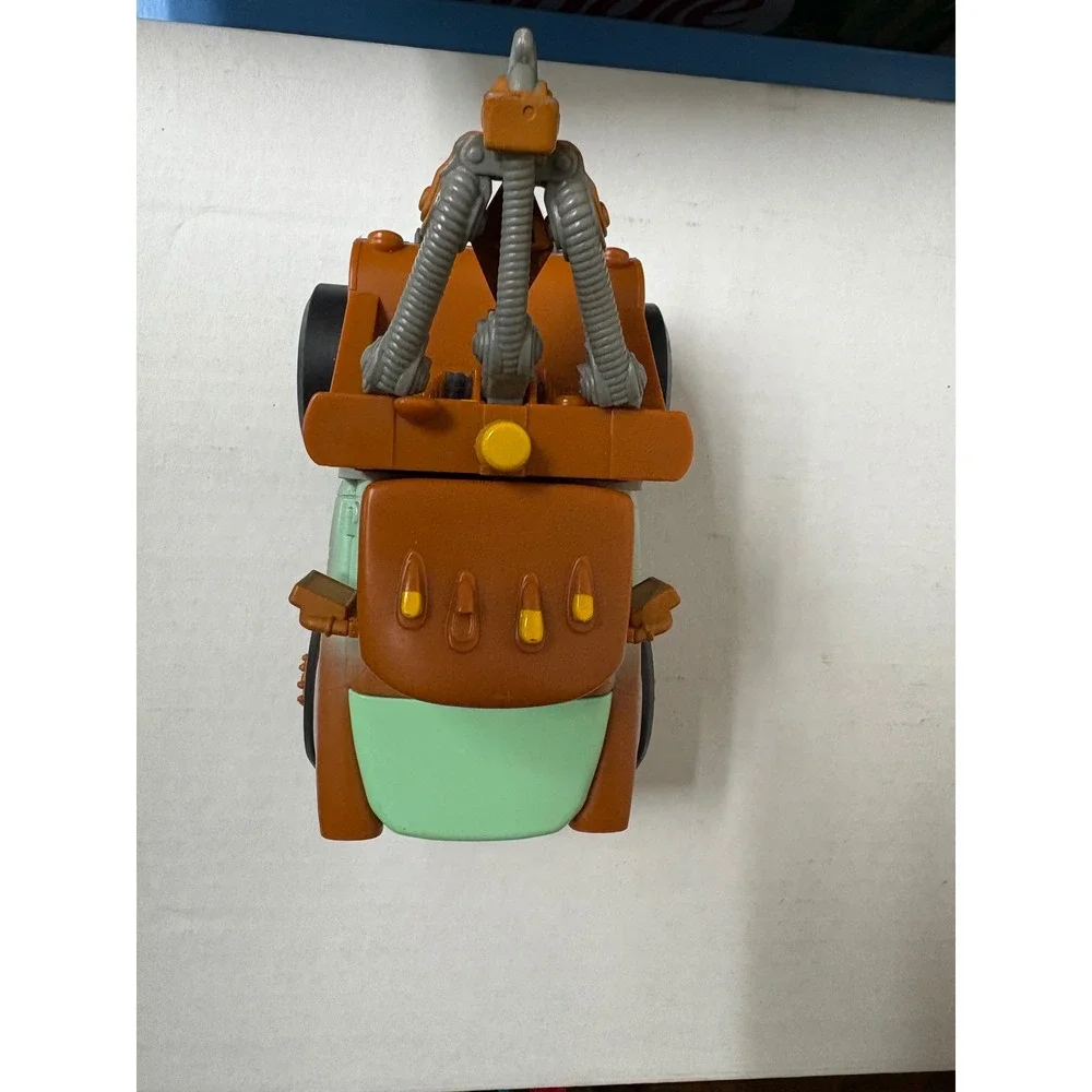 Disney Pixar Cars Tow Mater Toy Truck Radiator‎ Springs Brown Teal Pop Up Hood